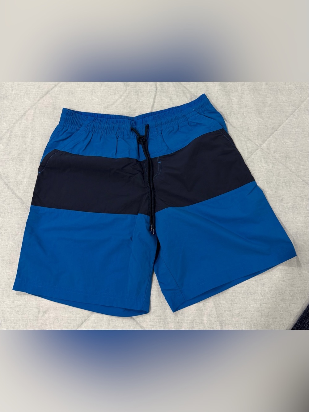 Columbia Men's Two-Tone Blue Swim Shorts with Drawstring